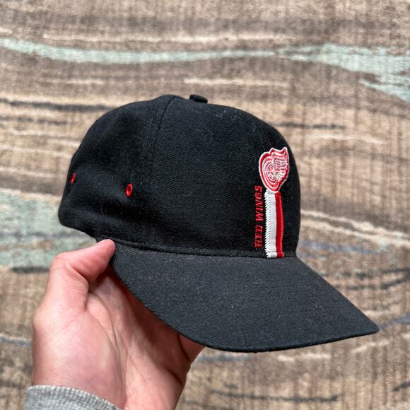 Vintage 90's Logo 7 Black Detroit Red Wings NHL Hockey Snapback Hat Cap Retro - Picture 2 of 5